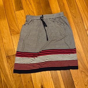 Women’s Skirt Small